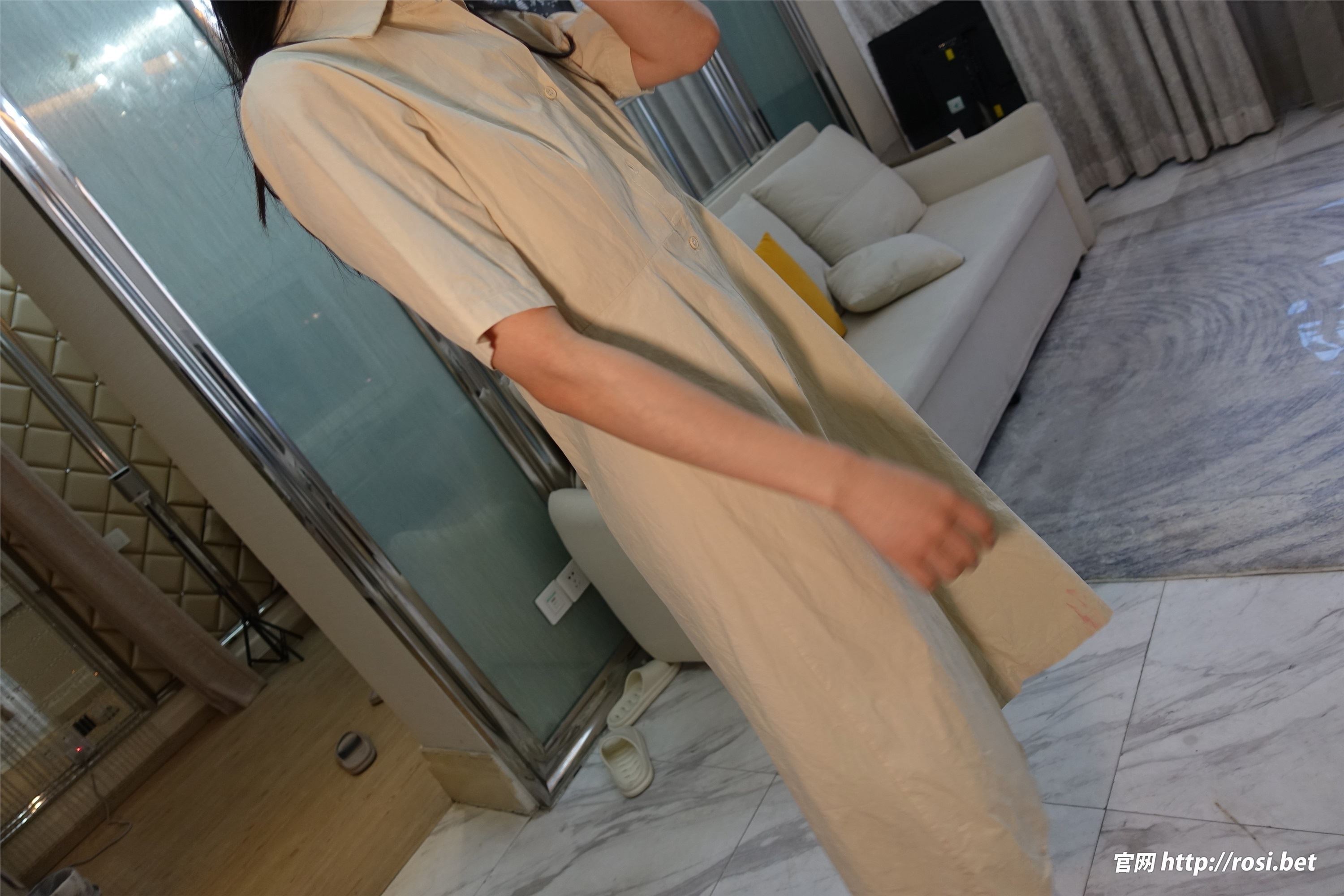 ROSI写真 2023.12.10 NO.4388